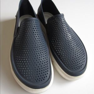 CROCS Women Slip-Ons